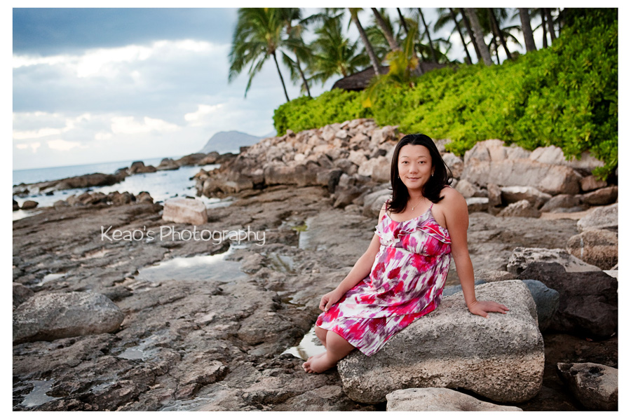 Hawaii maternity photographer Ko Olina beach pregnant woman on the shore