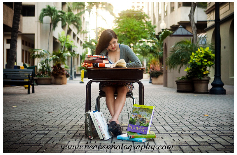 downtown honolulu senior portrait photo