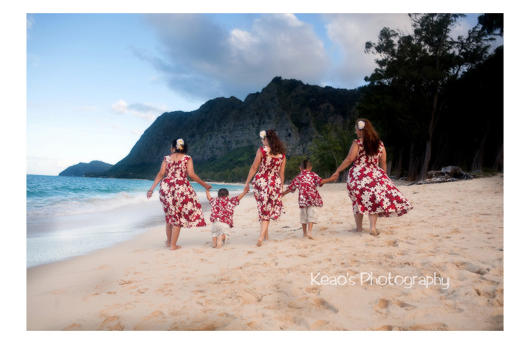 Sunset beach family photos at Waimanalo Beach Hawaii