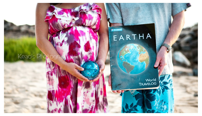 Hawaiian beach maternity photos at Ko Olina