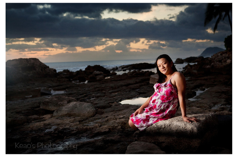 amazing Hawaiian sunset maternity photos Keao's Photography
