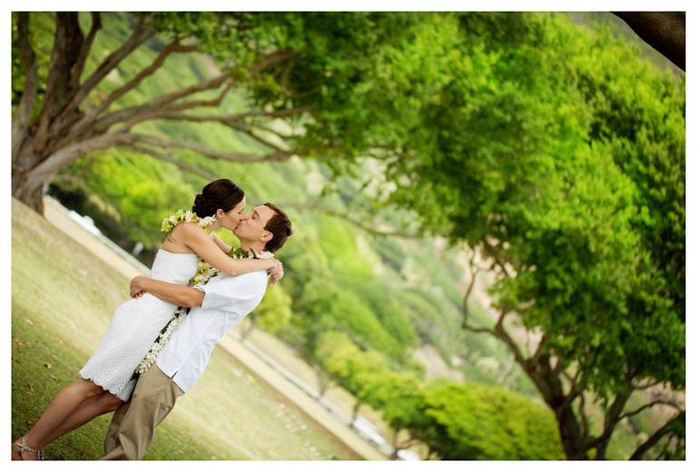 Hawaiian bride and groom wedding photography
