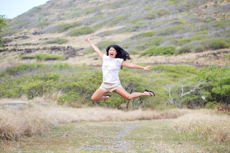 action portrait photography jumping photo