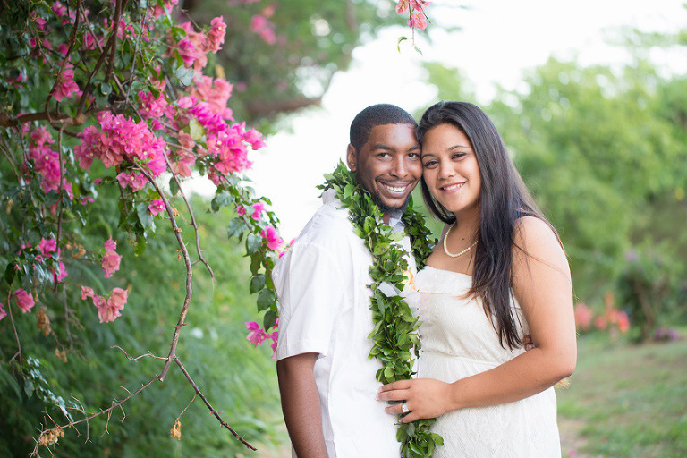 couple with simple Hawaii wedding