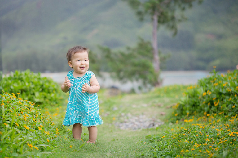 birthday photos in Kahana Valley on the north shore of Oahu