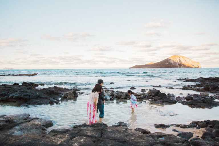 family photos in Hawaii tidepools at Makapuu
