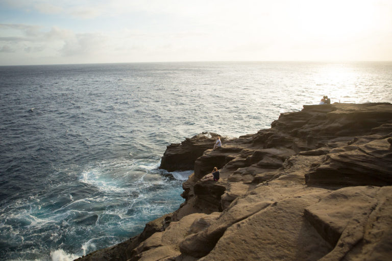 newly engaged couple in Oahu photo shoot
